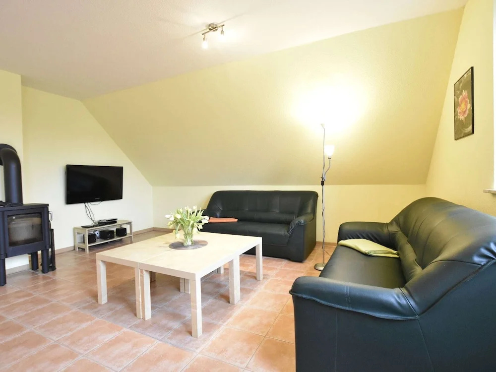Geraumige Villa fur 14 Gaste in Zierow