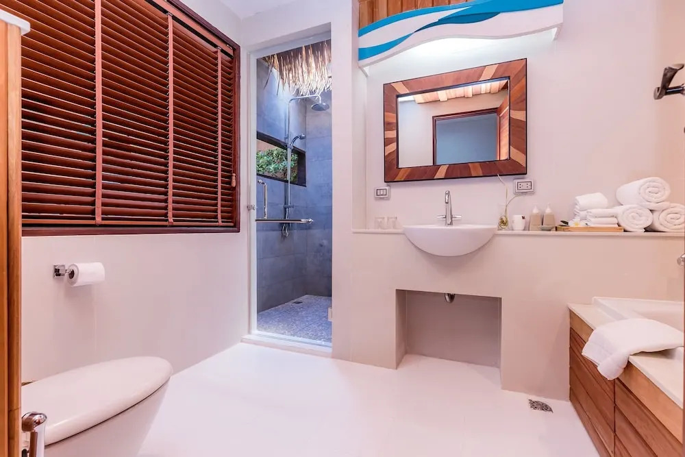 Коттедж Deluxe с балконом и рядом с пляжем в Tup Kaek Sunset Beach Resort
