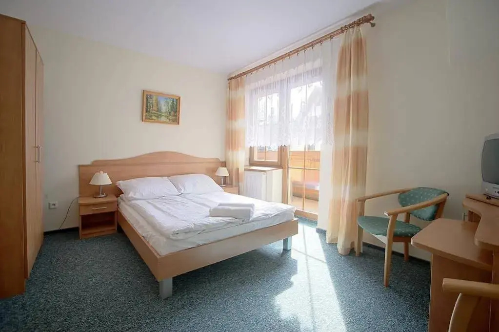 Hotel photo 12