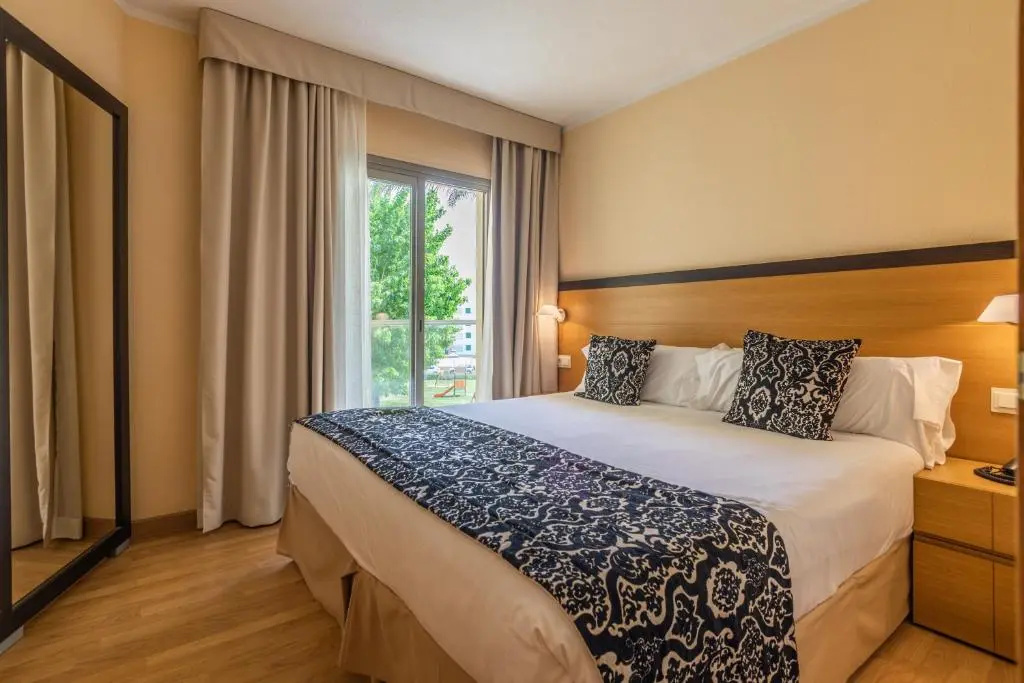 Zafiro Tropic - Chambres