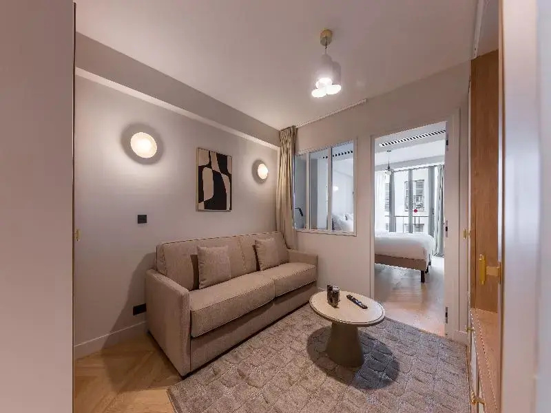 Le Pera Hotel 137