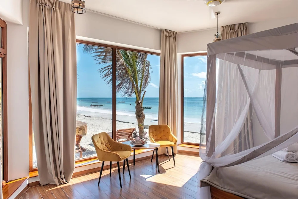 Deluxe Double room with sea view (full double bed)