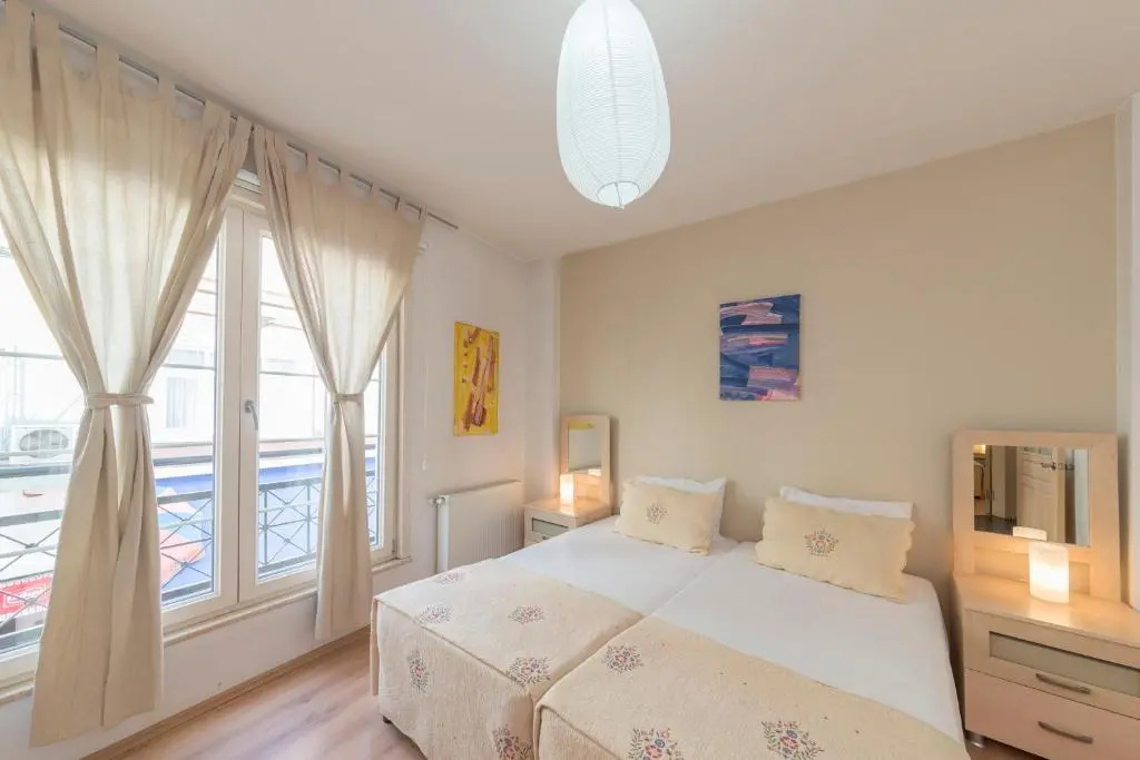 2 Bedrooms Apartment with balcony