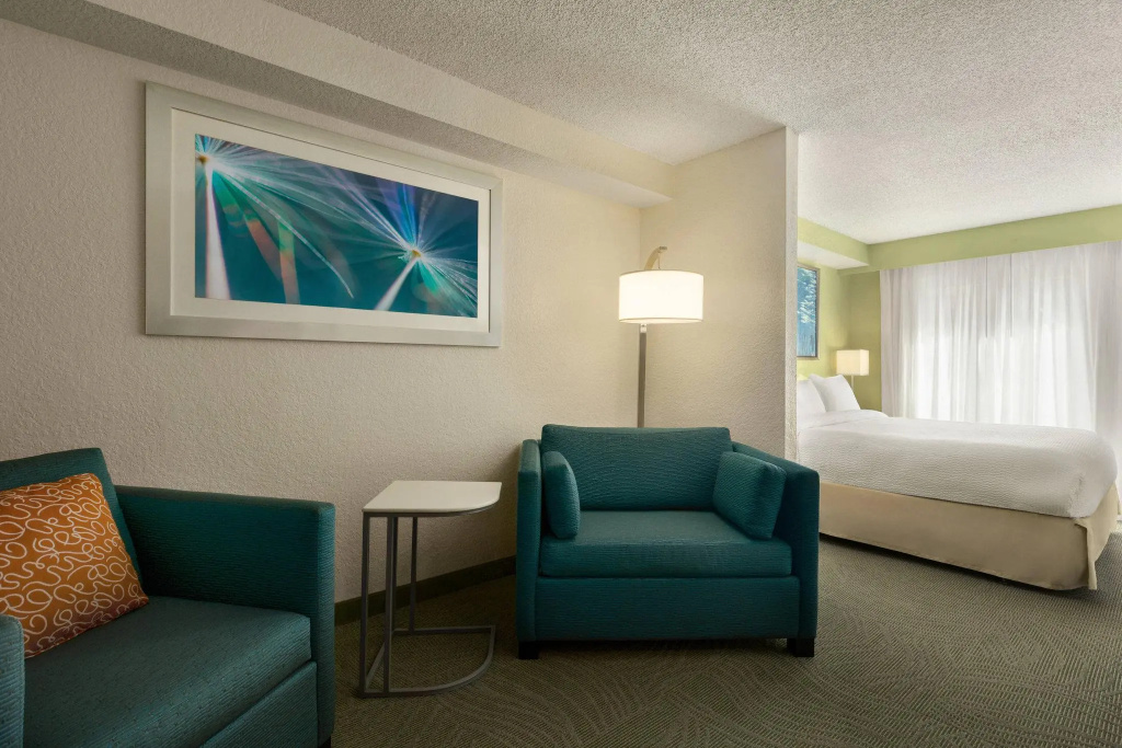 Double Suite (full double bed)