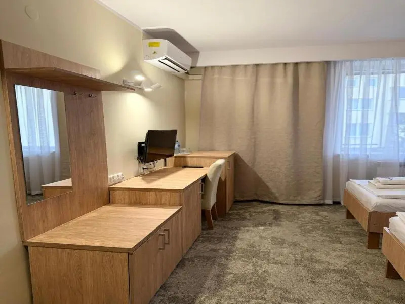 Hotel TM — 4