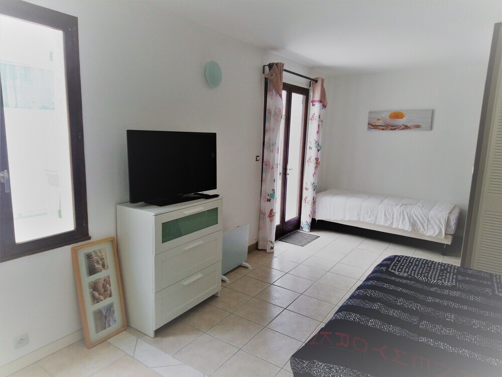 gallery_image_hidden_9