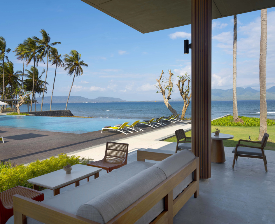 Beach & Waterfront