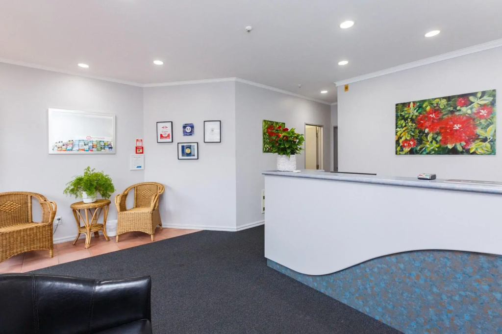 Aubyn Court Spa Motel - фото 2