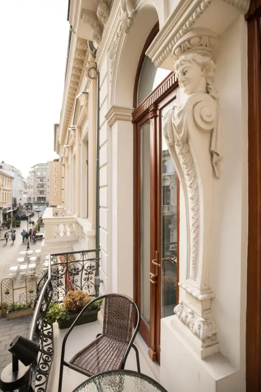 Deluxe Double room with balcony (full double bed)