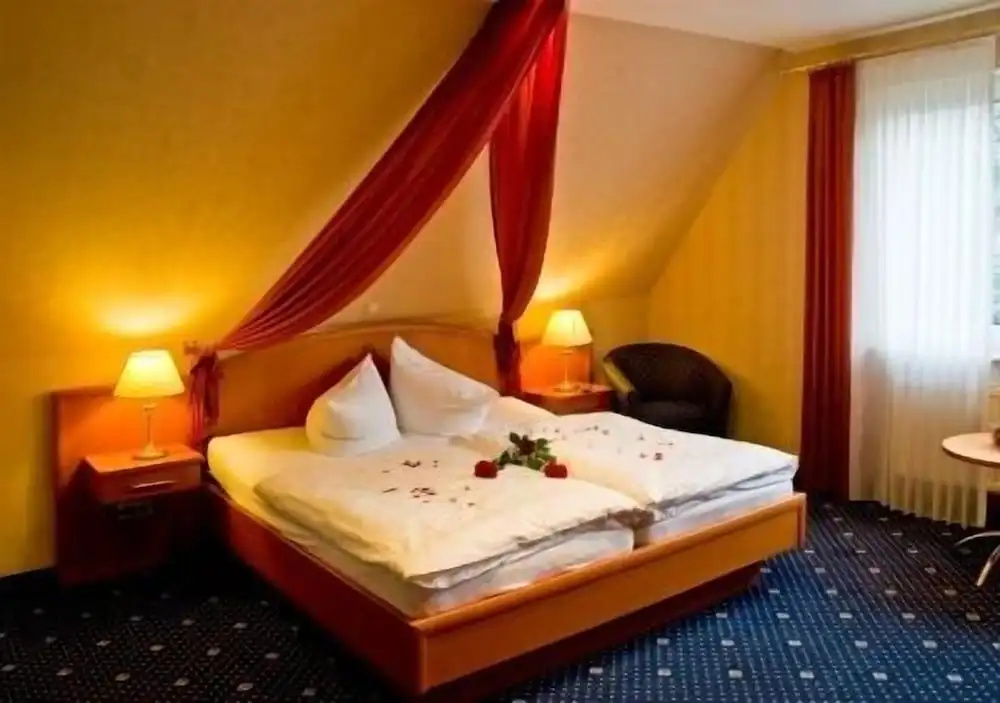Hotel Zur Linde - Chambres