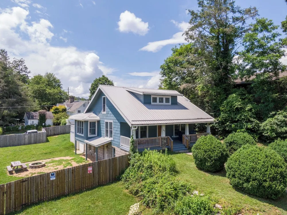 Stella Maris - own Blowing Rock Pet Friendly Updated Craftsman Bungalow
