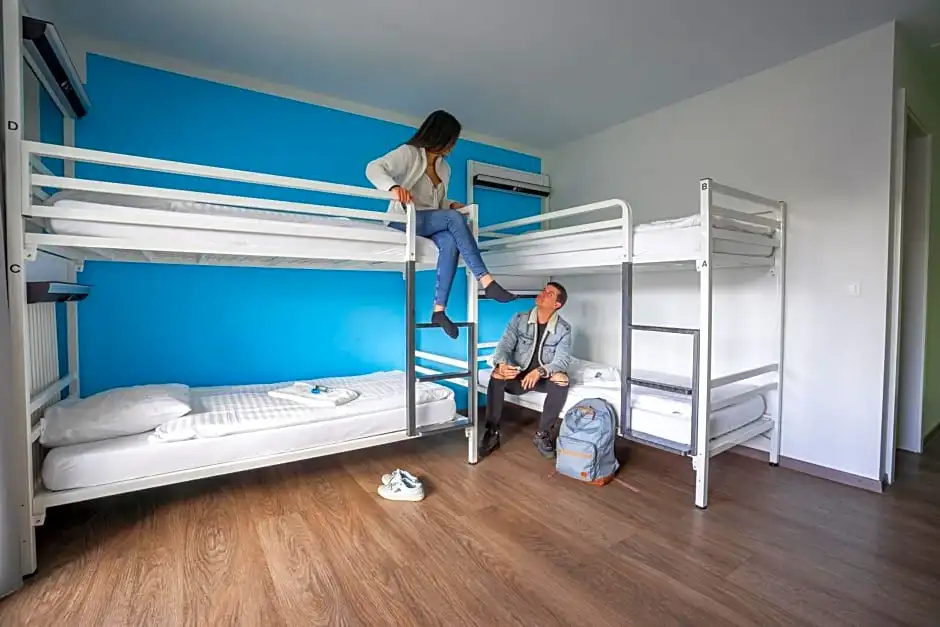 Economy room