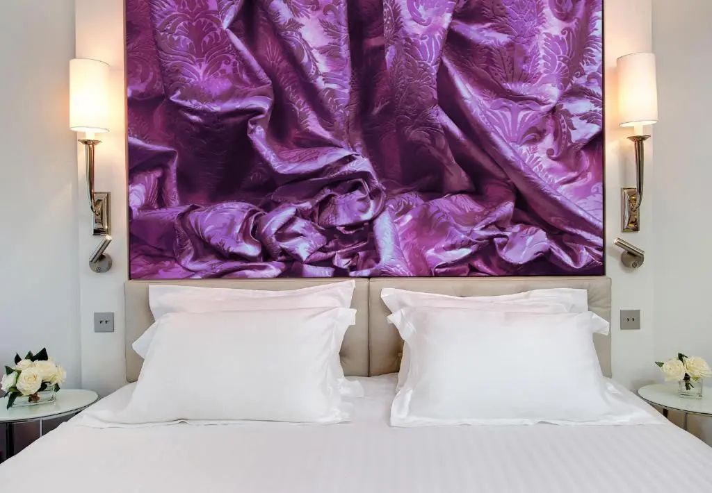 Deluxe Double room (full double bed)