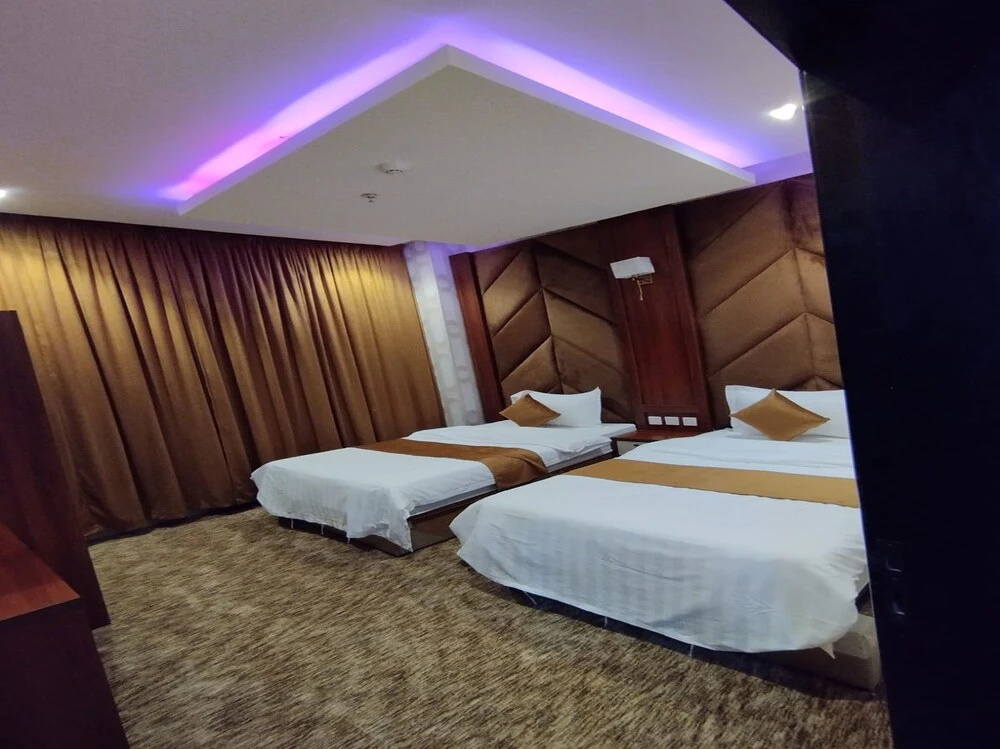 Economy room