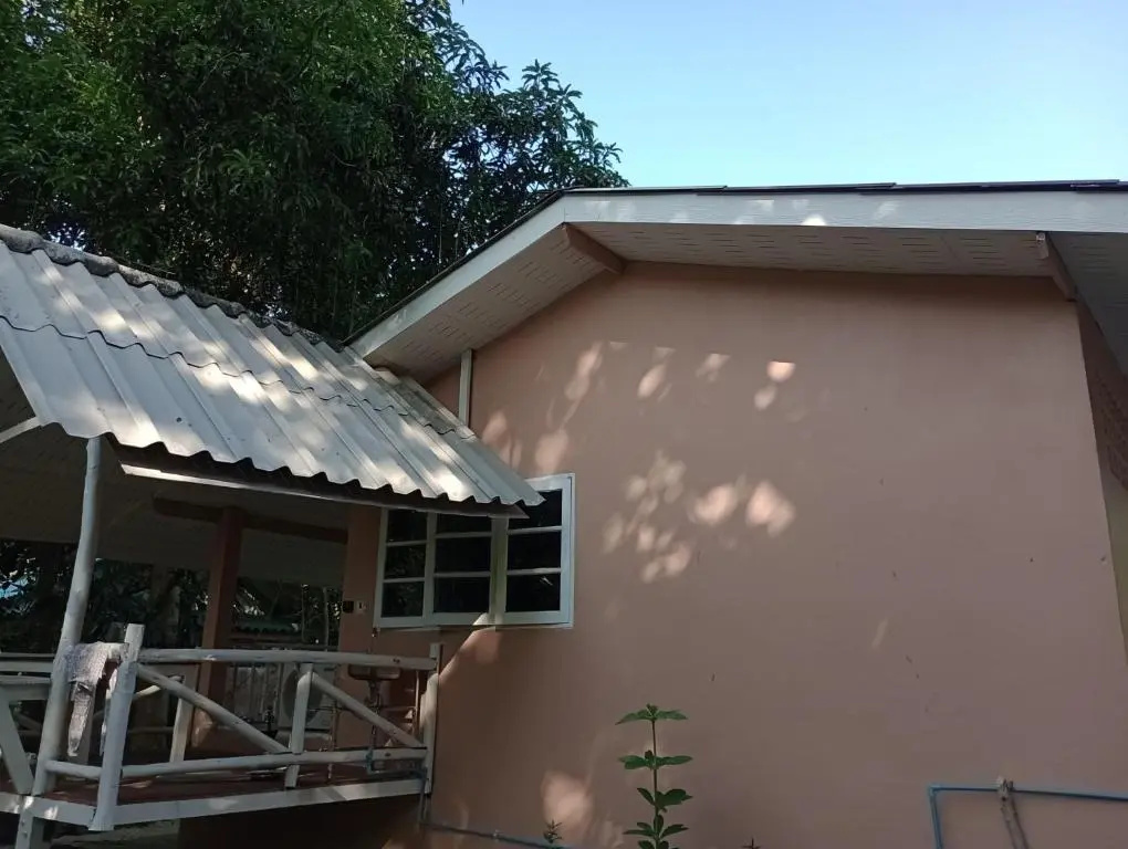 2 Bedrooms Chalet