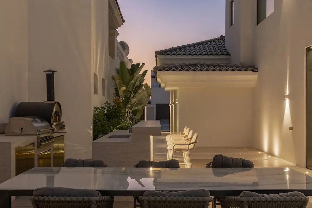 Palm Paradise- 5BR Villa - Infinity Pool image exterior