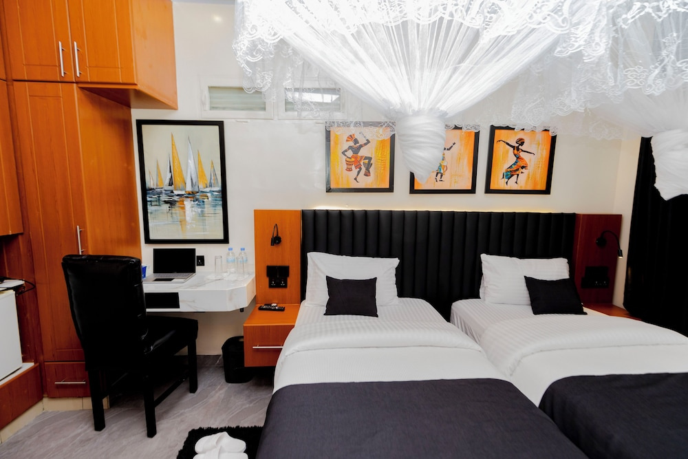 Hotel photo 18