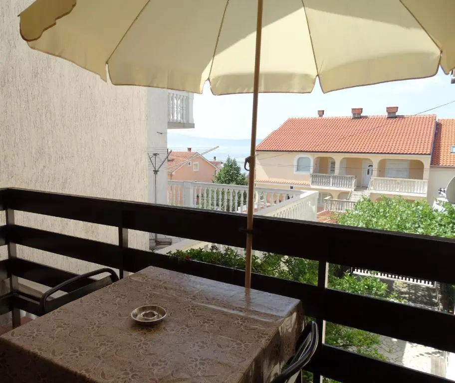 Apartmani Crikvenica 30080 - Libuska