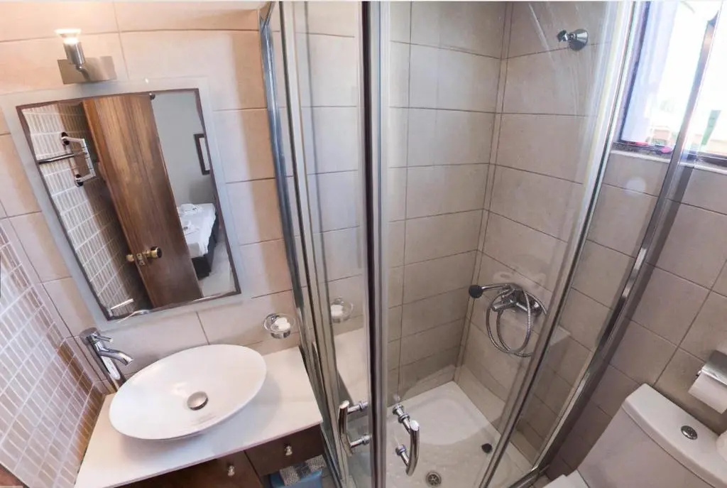Standard Double room with balcony (full double bed)