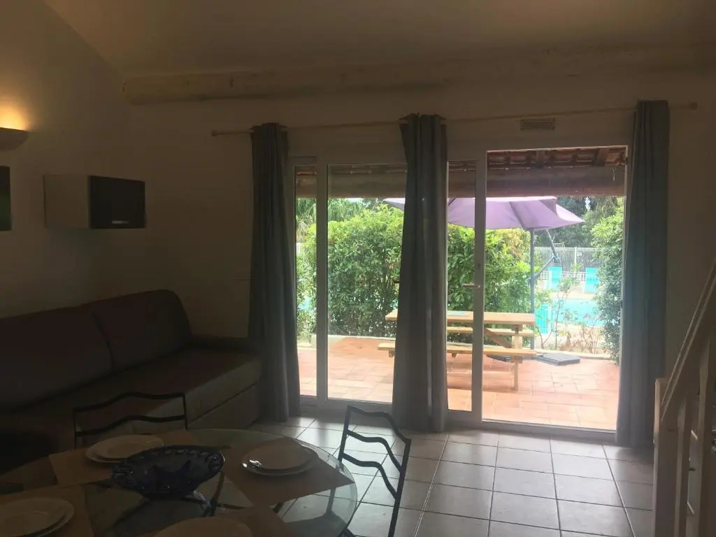 2 Bedrooms Villa