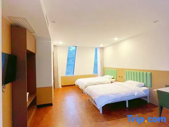 Standard Quintuple room