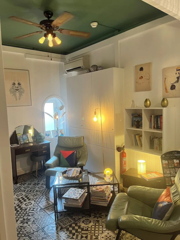Economy room with water view