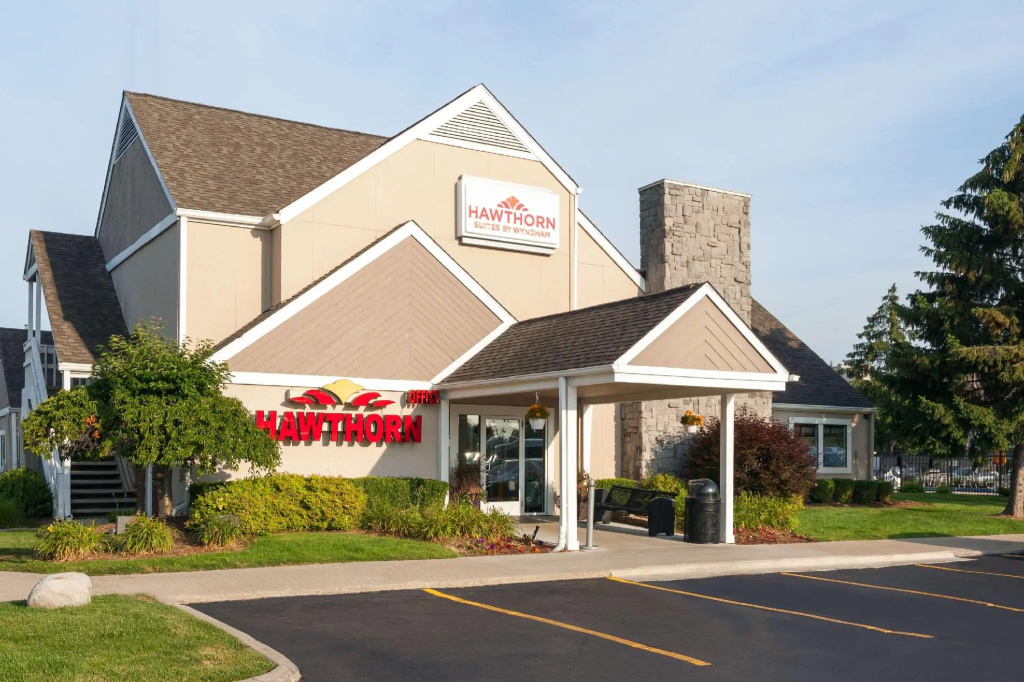 Hawthorn Suites By Wyndham Dearborn/Detroit MI