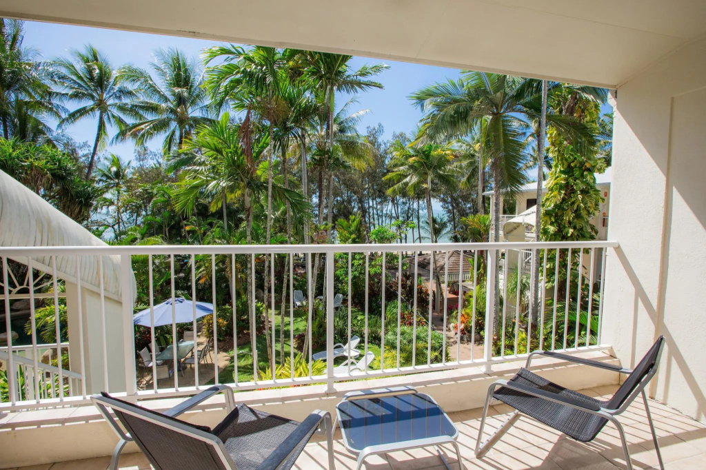 1 Bedroom Apartment with ocean view