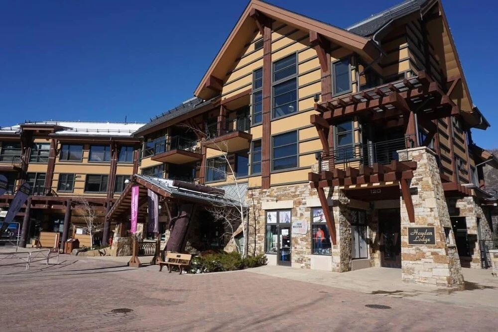 Hayden Lodge - Views Of The Slopes And Village 3 Bedroom Condo by RedAwning