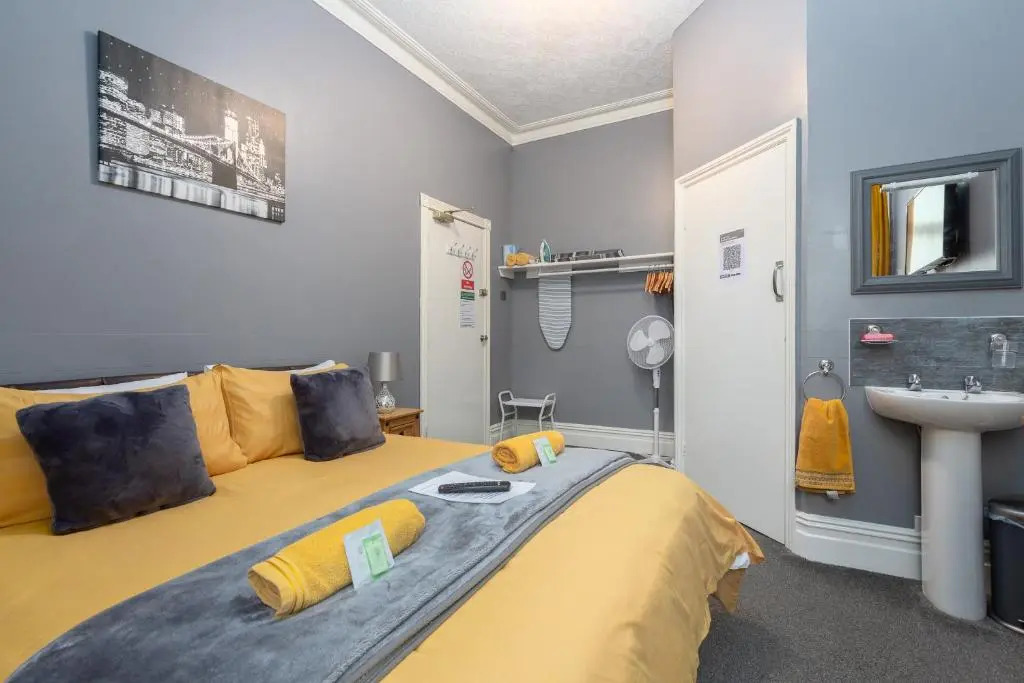 Deluxe Double room full double bed