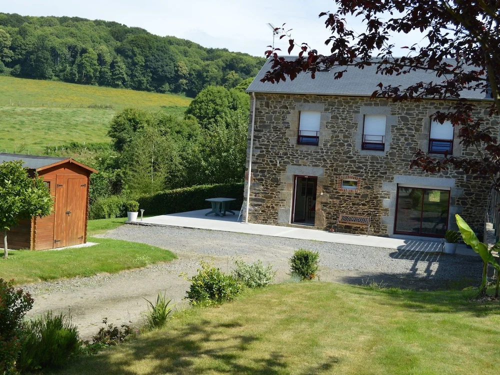 Cozy Cottage in Normandy France with Private Garden