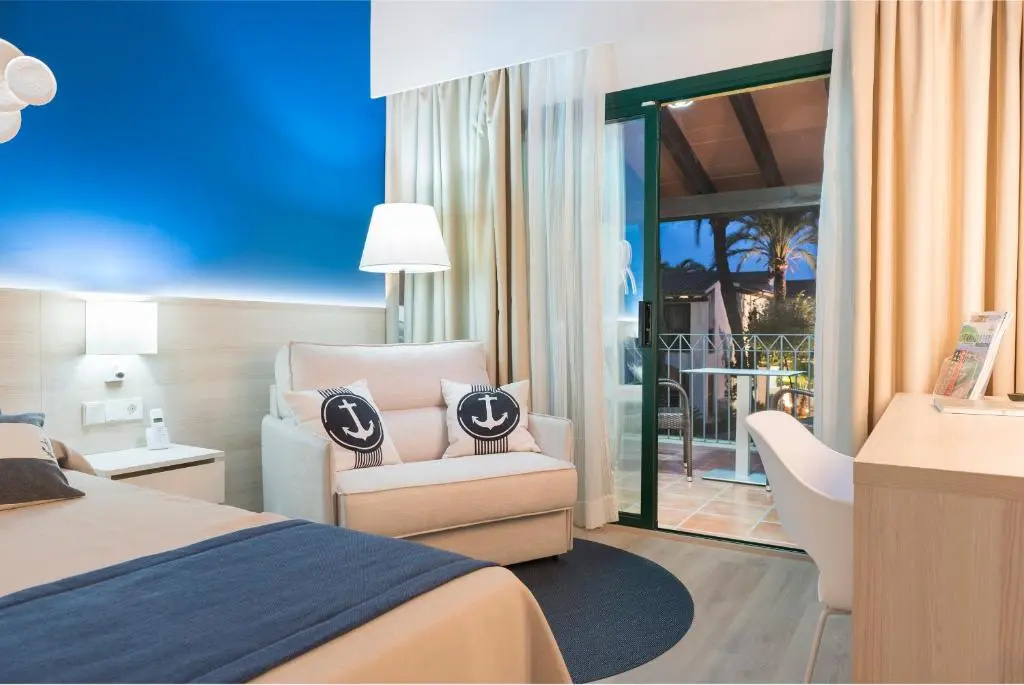 Standard Double room (twin beds)