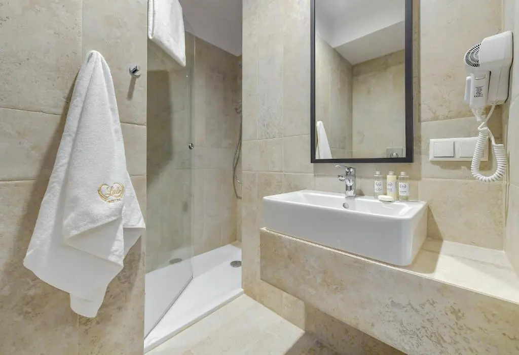 Economy Double room (full double bed)