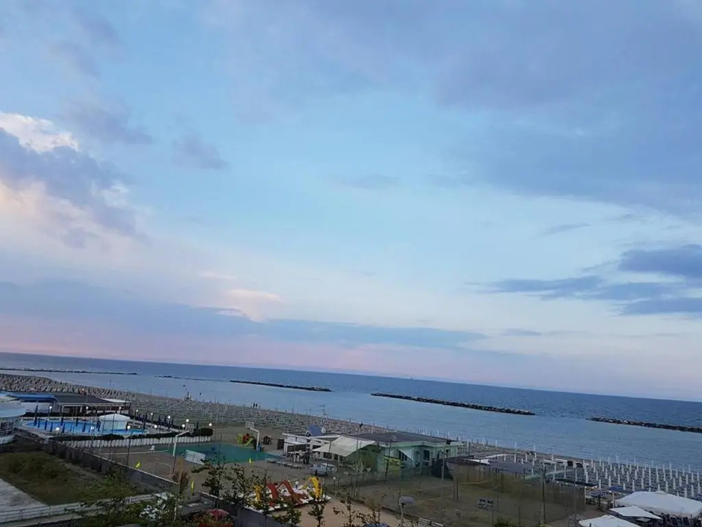Standard Double room with partial sea view (full double bed)