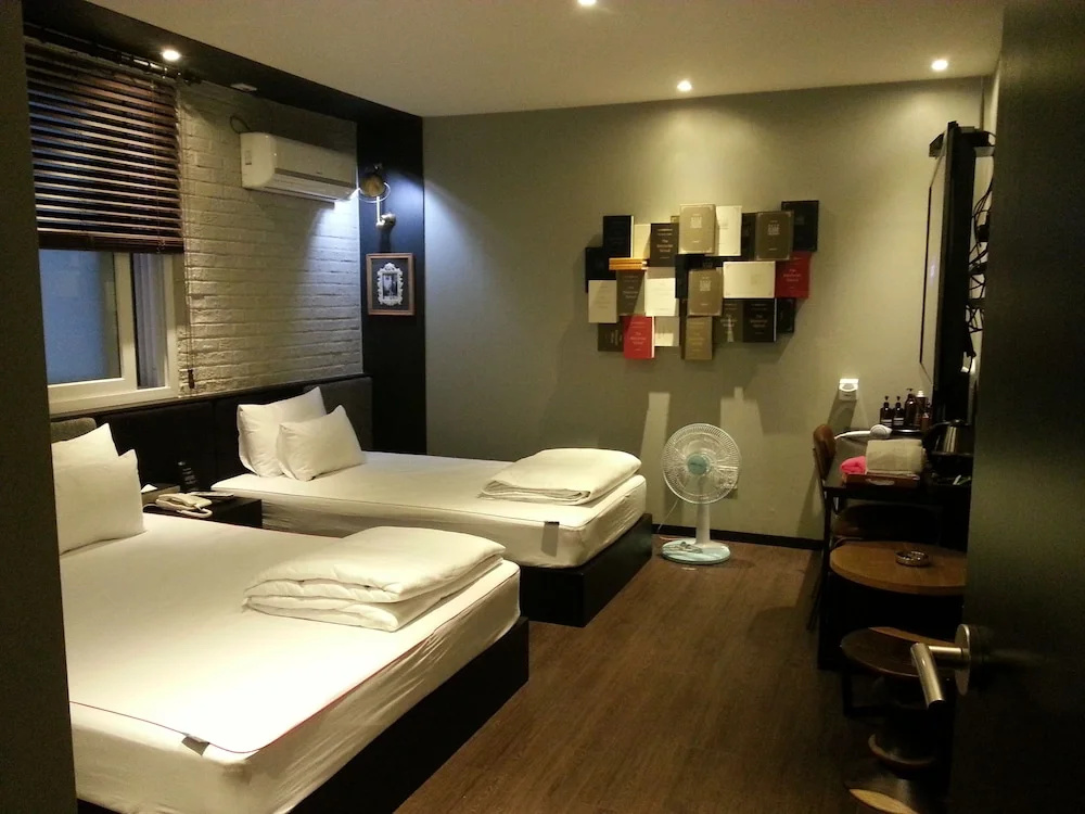 Standard Double room (twin beds)
