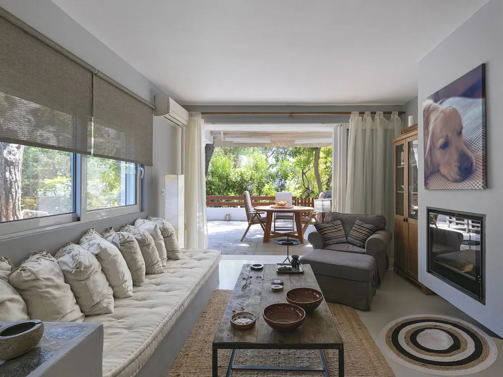 A 2BR Villa in Sounio with pool - фото 3