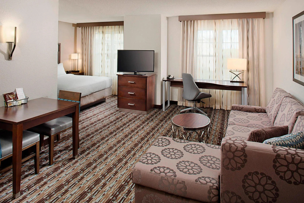 Double Studio (full double bed)