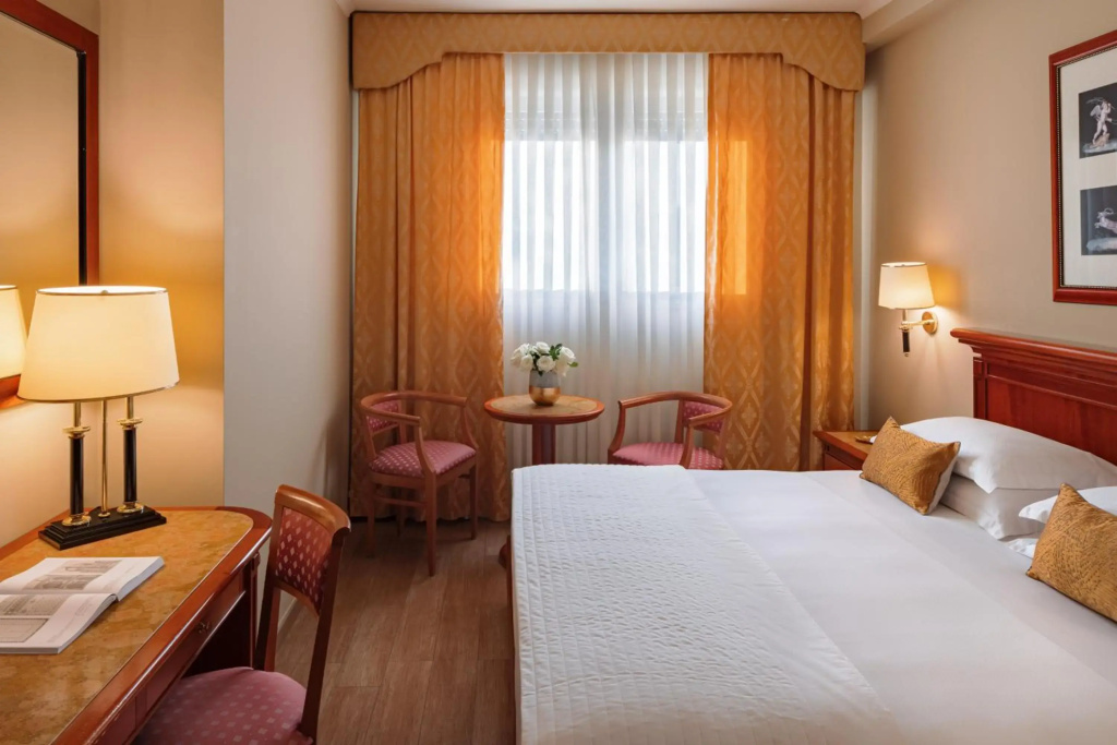 Hotel photo 8