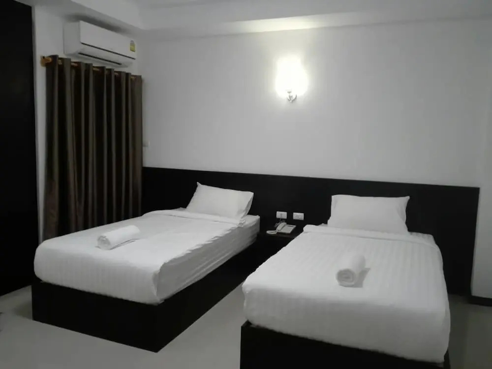 Deluxe Double room with balcony (twin beds)