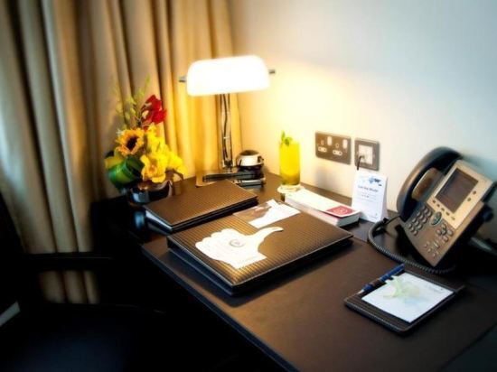 Cristal Hotel Abu Dhabi