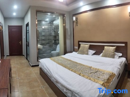 Standard Double room with view (full double bed)