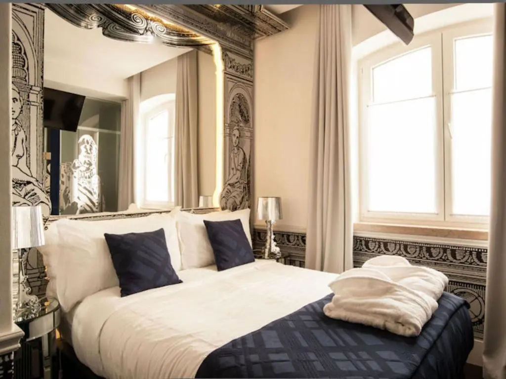 Economy room