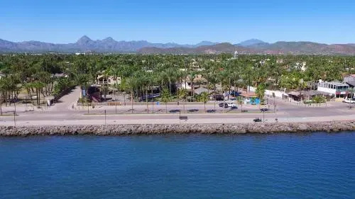 Beach & Waterfront