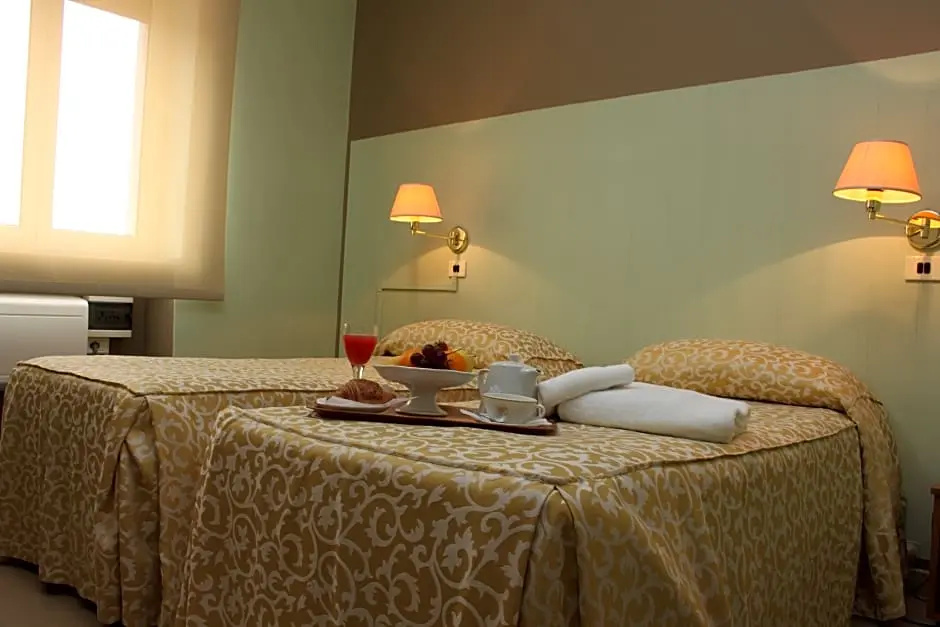 Hotel Plaza - Chambres