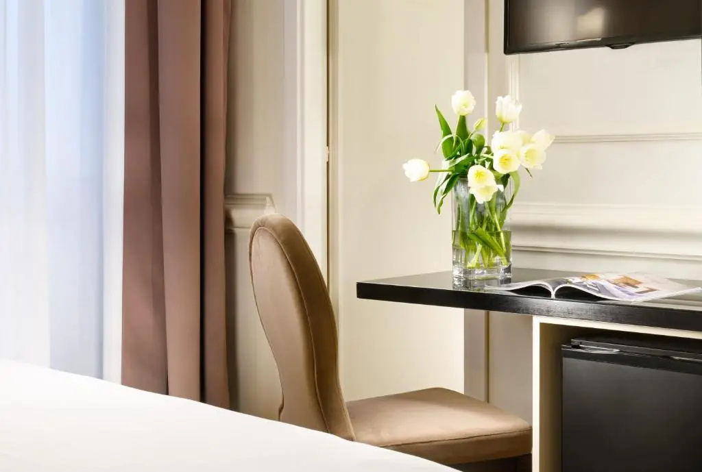 Classic Double room (full double bed)