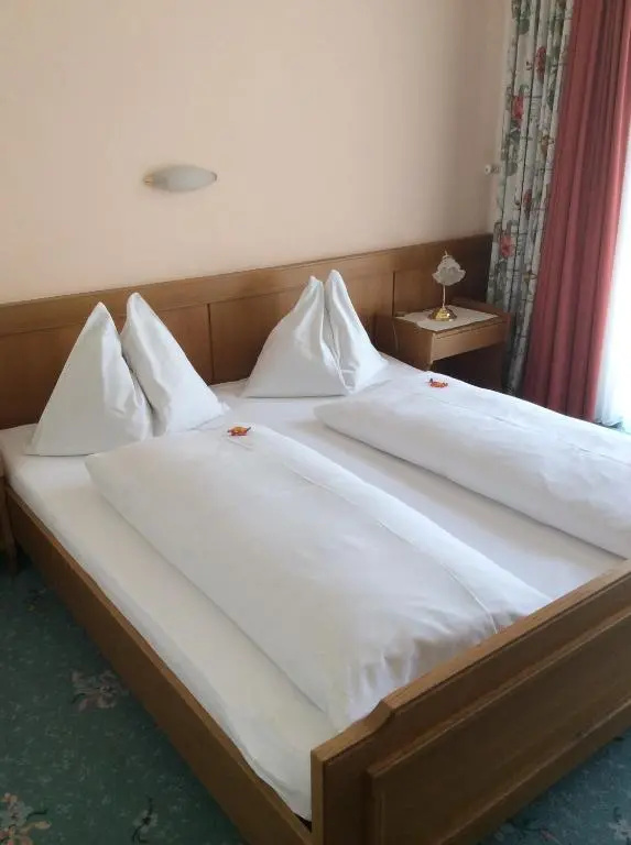 Fertschey Pension - Chambres