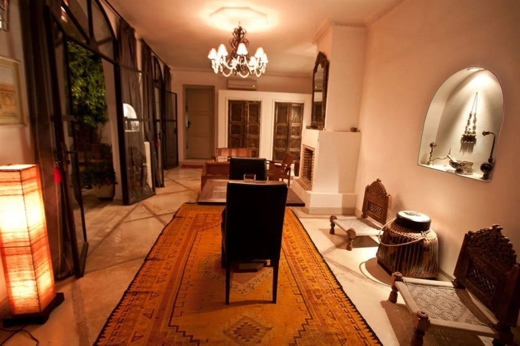 Lobby & Reception