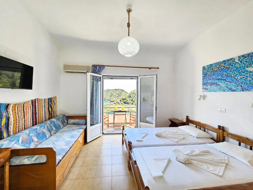 Apartment with sea view