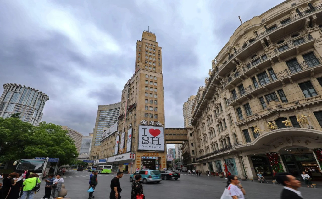 Seventh Heaven Hotel - Général