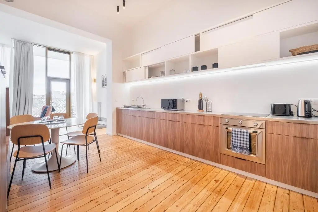 1 Bedroom Apartment